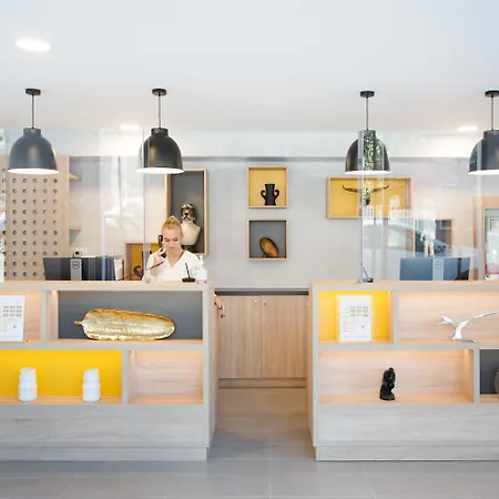 Апарт-отель Odalys - Centre Compans Caffarelli